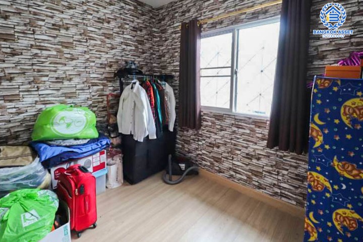 *****ทาวน์เฮ้าส์มือสอง กรุงเทพฯ ม.พฤกษาวิลล์96 พหลโยธิน-เพิ่มสิน เนื้อที่กว้าง 18.70 ตร.ว. ฟังก์ชัน 3 ห้องนอน 2 ห้องน้ำ ที่จอดรถ 1 คัน บ้านสภาพสวย ภายในตกแต่งโมเดิร์นมีสไตล์ พร้อมเข้าอยู่! โครงการตั้งบนทำเลแห่งการเดินทาง ใกล้รถไฟฟ้าสายสีชมพูและสายสีเขียว เชื่อมต่อจุดขึ้นทางด่วน "สุขาภิบาล5-รามอินทรา" จองเลย!